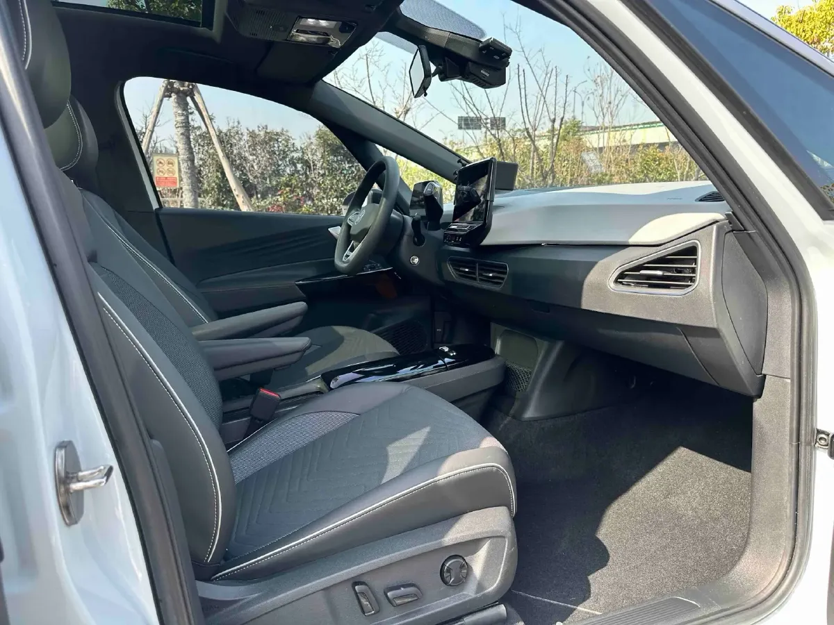 2023 Volkswagen ID.3 BEV 52.8KWH,autocango,china used car exporter,china ev exporter,chinese used car exporter,chinese used ev exporter