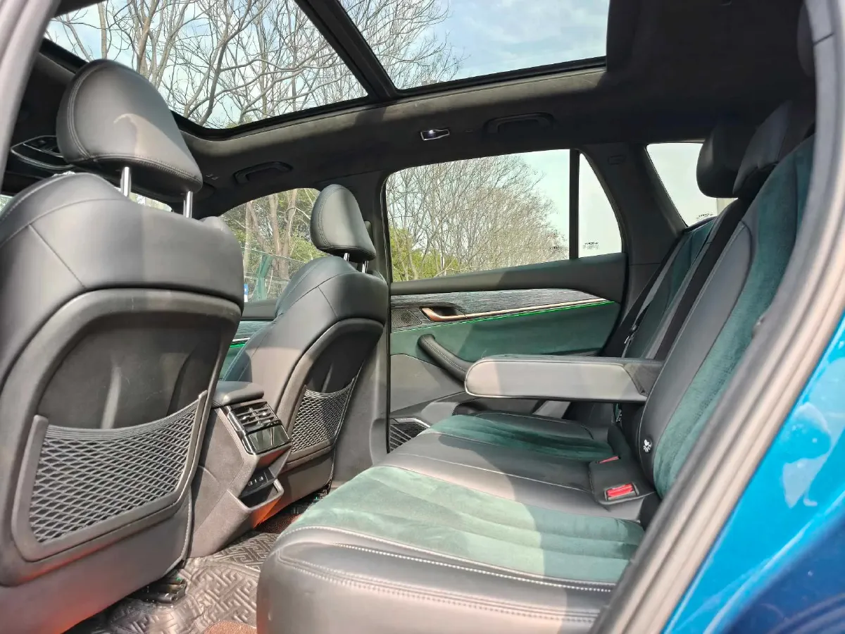 2021 Geely Monjaro 2.0T 238HP L4 8AT,autocango,china used car exporter,china ev exporter,chinese used car exporter,chinese used ev exporter