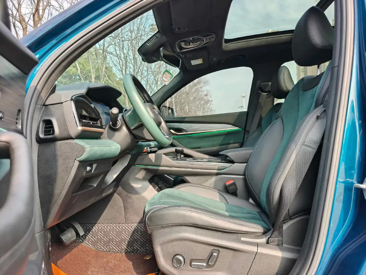 2021 Geely Monjaro 2.0T 238HP L4 8AT,autocango,china used car exporter,china ev exporter,chinese used car exporter,chinese used ev exporter