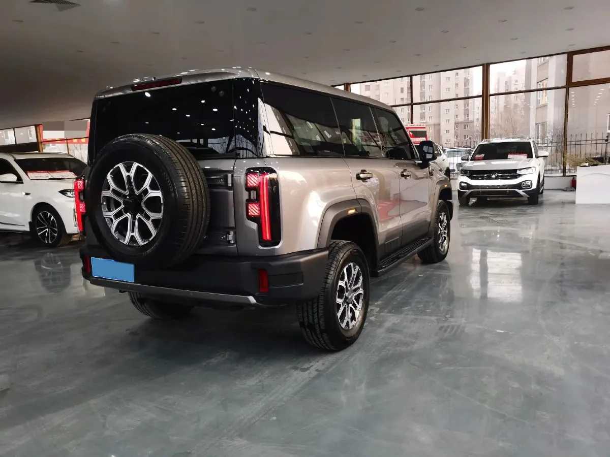 2023 Beijing BJ40 2.0T 224HP L4 8AT,autocango,china used car exporter,china ev exporter,chinese used car exporter,chinese used ev exporter