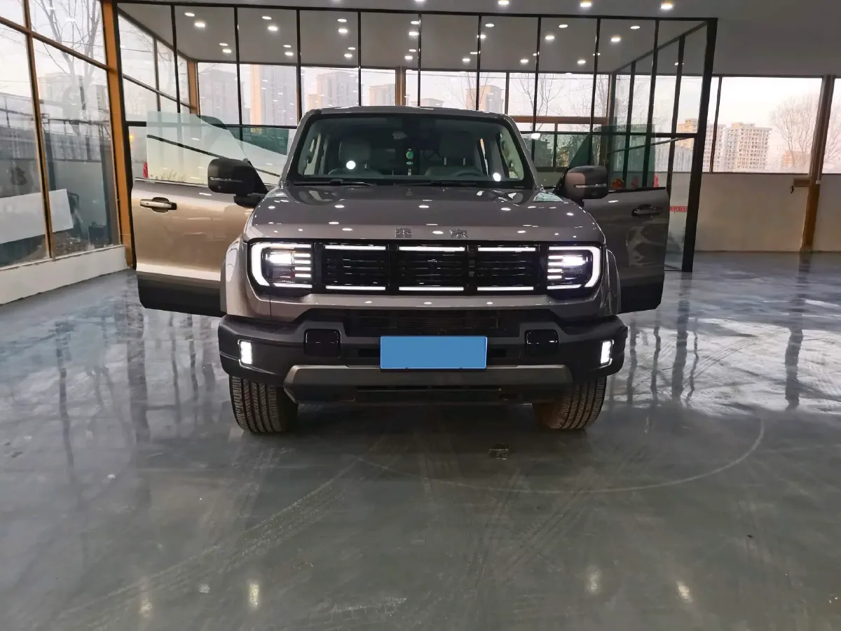 2023 Beijing BJ40 2.0T 224HP L4 8AT,autocango,china used car exporter,china ev exporter,chinese used car exporter,chinese used ev exporter