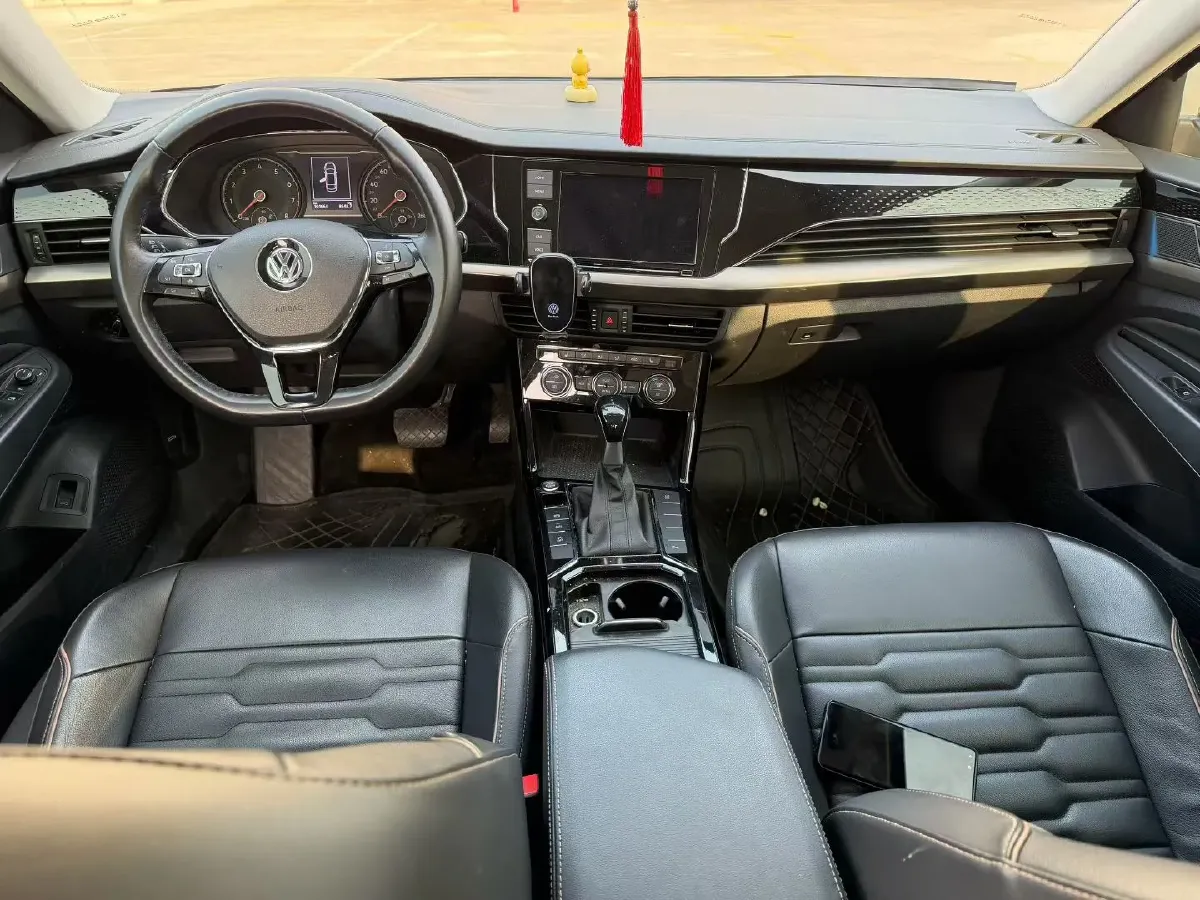 2019 Skoda Kodiak 2.0T 186HP L4 7DCT,autocango,china used car exporter,china ev exporter,chinese used car exporter,chinese used ev exporter