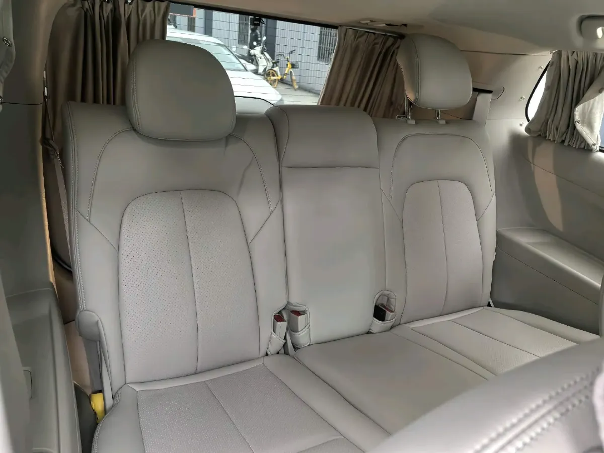 2023 Buick GL8 2.0T 237HP L4 9AT,autocango,china used car exporter,china ev exporter,chinese used car exporter,chinese used ev exporter