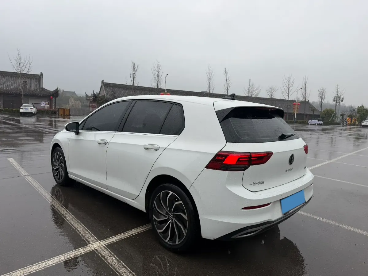 2023 Volkswagen Golf 1.4T 150HP L4 7DCT,autocango,china used car exporter,china ev exporter,chinese used car exporter,chinese used ev exporter