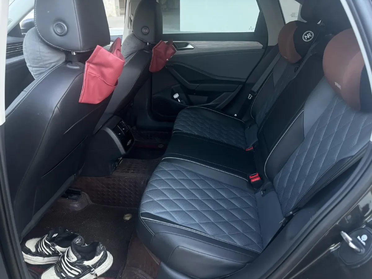 2025 Volkswagen Sagitar 1.5T 160HP L4 7DCT,autocango,china used car exporter,china ev exporter,chinese used car exporter,chinese used ev exporter