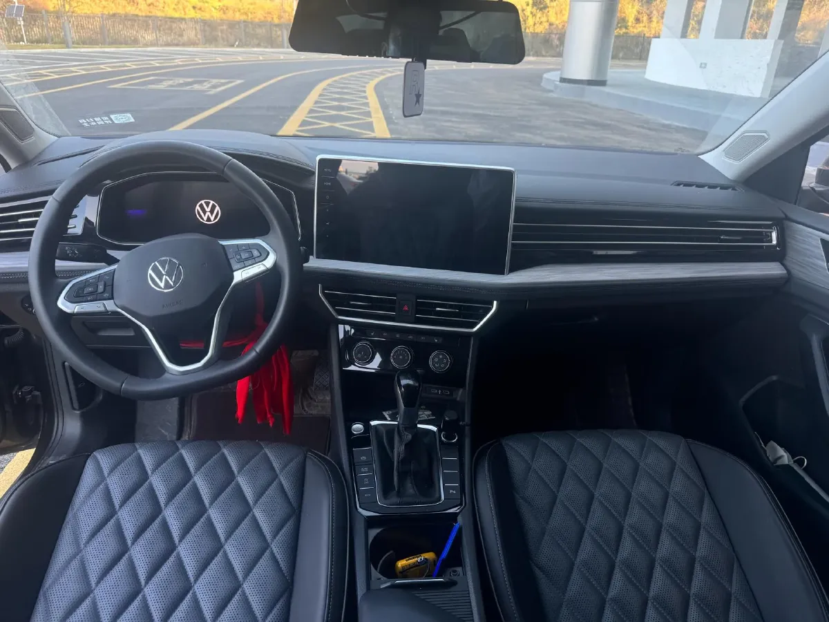 2025 Volkswagen Sagitar 1.5T 160HP L4 7DCT,autocango,china used car exporter,china ev exporter,chinese used car exporter,chinese used ev exporter