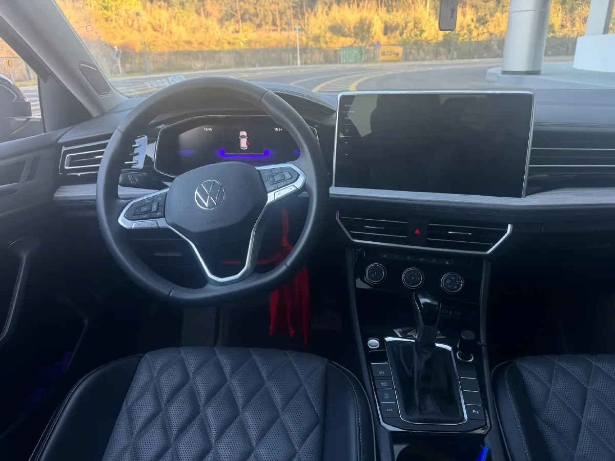 2025 Volkswagen Sagitar 1.5T 160HP L4 7DCT,autocango,china used car exporter,china ev exporter,chinese used car exporter,chinese used ev exporter