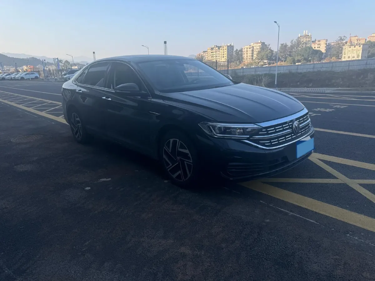 2025 Volkswagen Sagitar 1.5T 160HP L4 7DCT,autocango,china used car exporter,china ev exporter,chinese used car exporter,chinese used ev exporter