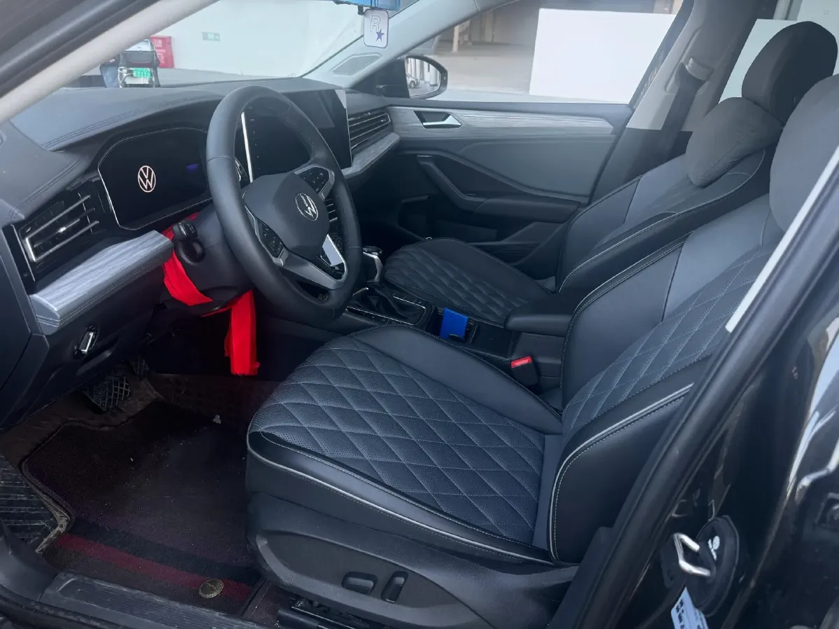 2025 Volkswagen Sagitar 1.5T 160HP L4 7DCT,autocango,china used car exporter,china ev exporter,chinese used car exporter,chinese used ev exporter