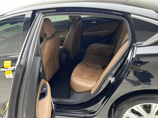 2024 Buick Regal 2.0T 237HP L4 9AT,autocango,china used car exporter,china ev exporter,chinese used car exporter,chinese used ev exporter