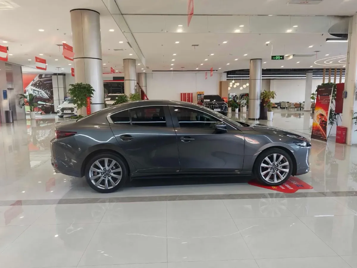 2021 Mazda 3 Axela 2.0L 158HP L4 6AT,autocango,china used car exporter,china ev exporter,chinese used car exporter,chinese used ev exporter