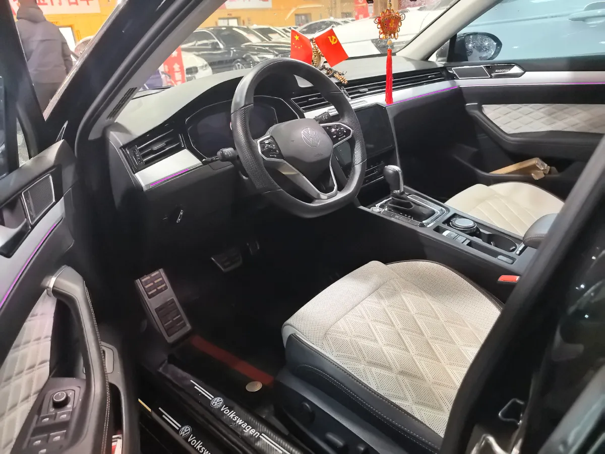 2023 Volkswagen Magotan 2.0T 186HP L4 7DCT,autocango,china used car exporter,china ev exporter,chinese used car exporter,chinese used ev exporter