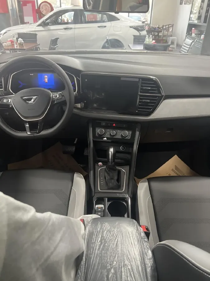 2023 Jetta VS7 1.4T 150HP L4 6AT,autocango,china used car exporter,china ev exporter,chinese used car exporter,chinese used ev exporter