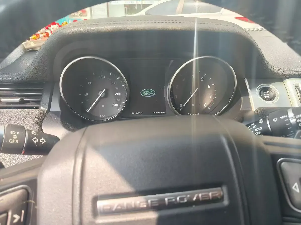 2017 Land Rover Range Rover Evoque 2.0T 241HP L4 9AT,autocango,china used car exporter,china ev exporter,chinese used car exporter,chinese used ev exporter