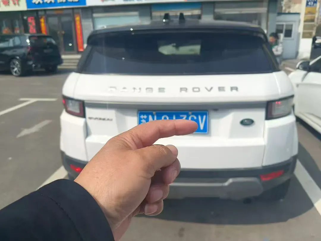 2017 Land Rover Range Rover Evoque 2.0T 241HP L4 9AT,autocango,china used car exporter,china ev exporter,chinese used car exporter,chinese used ev exporter