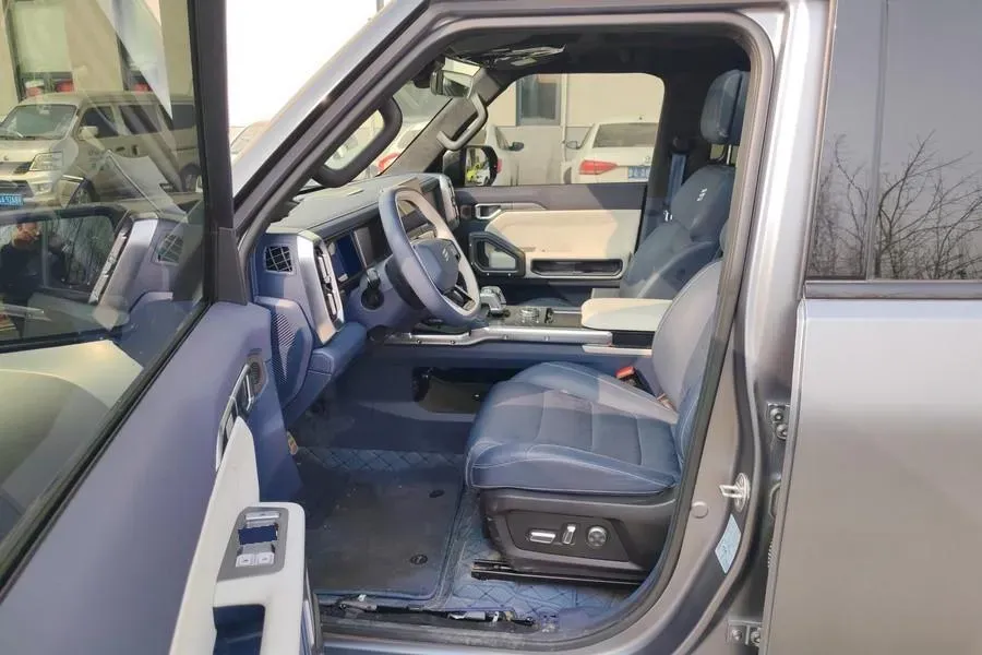 2024 Jetour ShanHai TravellerC-DM 1.5T 156HP L4 3DHT PHEV 43.24KWH,autocango,china used car exporter,china ev exporter,chinese used car exporter,chinese used ev exporter