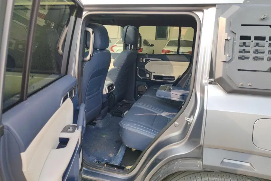 2024 Jetour ShanHai TravellerC-DM 1.5T 156HP L4 3DHT PHEV 43.24KWH,autocango,china used car exporter,china ev exporter,chinese used car exporter,chinese used ev exporter