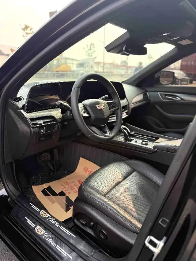 2024 Cadillac CT5 2.0T 237HP L4 10AT,autocango,china used car exporter,china ev exporter,chinese used car exporter,chinese used ev exporter