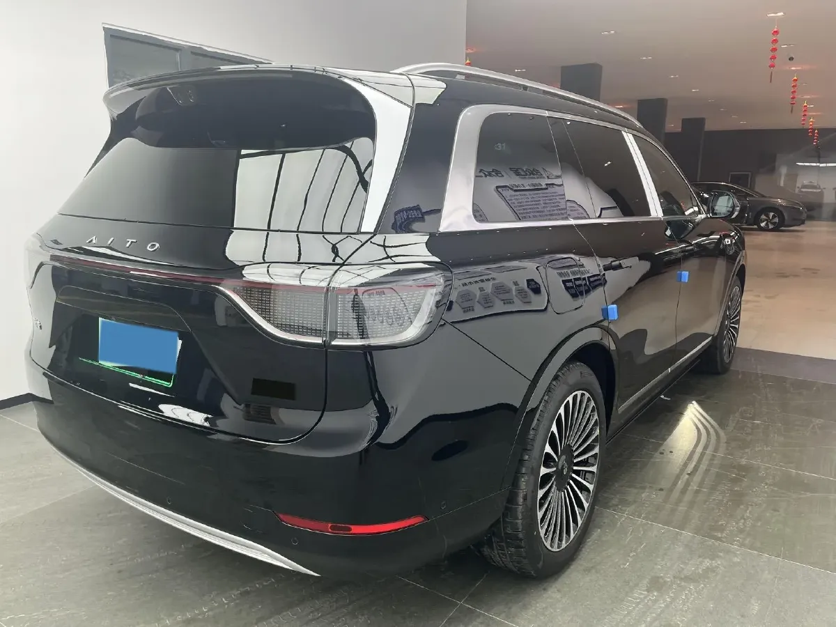 2025 AITO AITO M9 REEV 160HP REEV 52KWH,autocango,china used car exporter,china ev exporter,chinese used car exporter,chinese used ev exporter