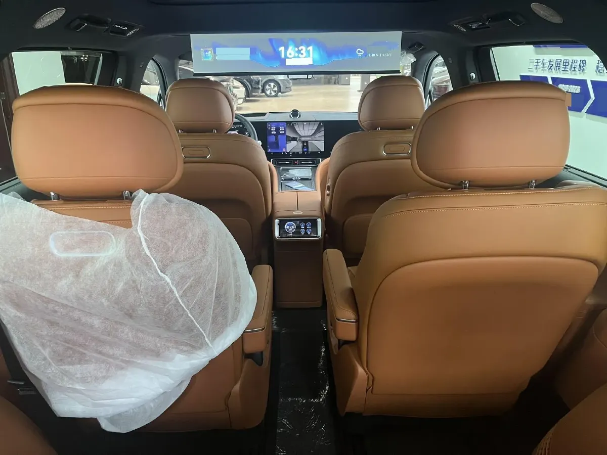 2025 AITO AITO M9 REEV 160HP REEV 52KWH,autocango,china used car exporter,china ev exporter,chinese used car exporter,chinese used ev exporter