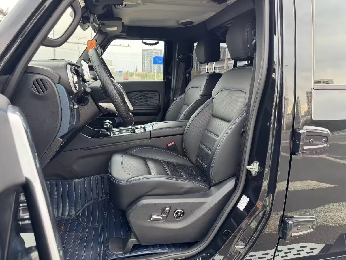 2019 Beijing BJ40 2.3T 231HP L4 6AT,autocango,china used car exporter,china ev exporter,chinese used car exporter,chinese used ev exporter