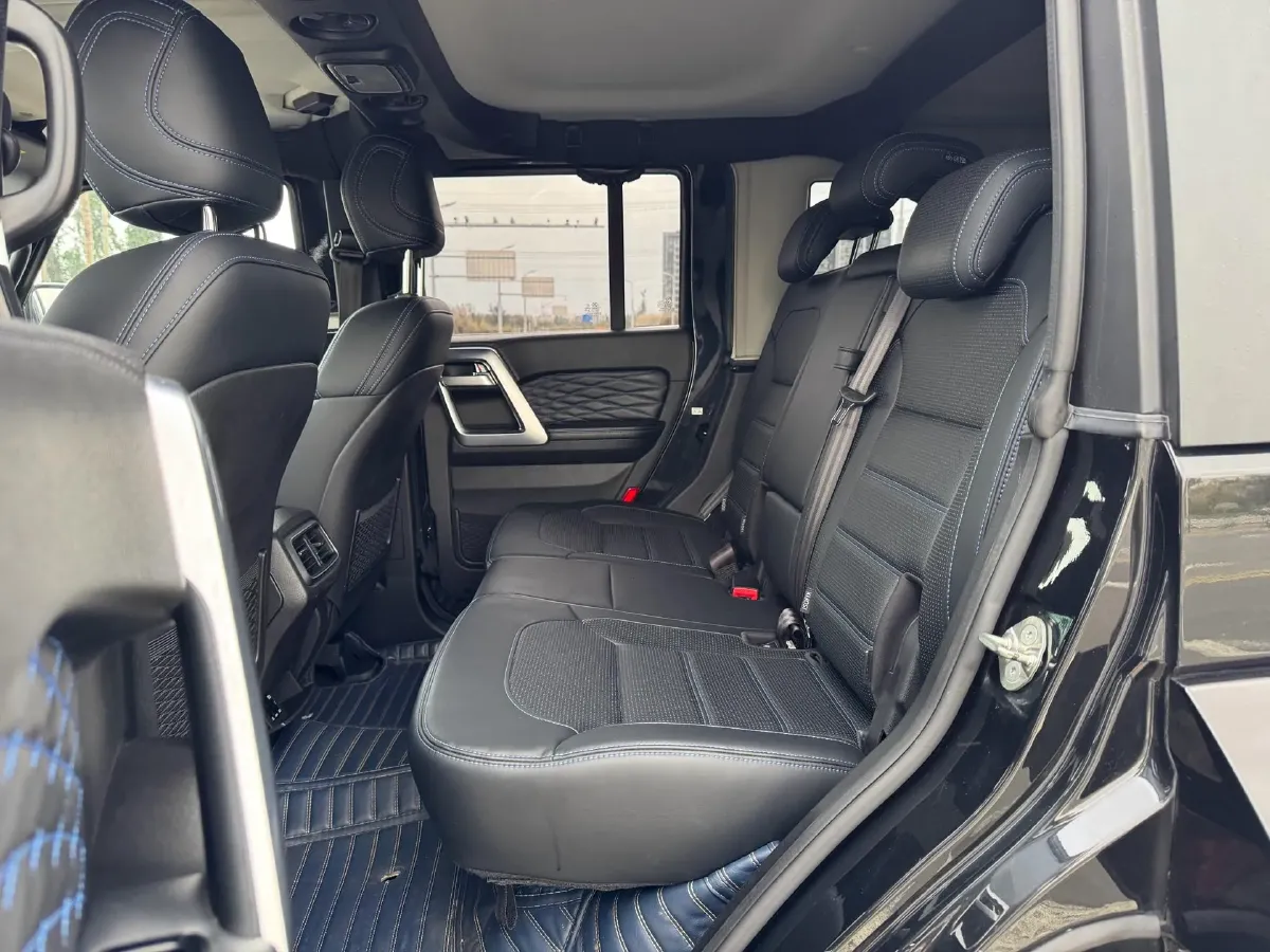 2019 Beijing BJ40 2.3T 231HP L4 6AT,autocango,china used car exporter,china ev exporter,chinese used car exporter,chinese used ev exporter
