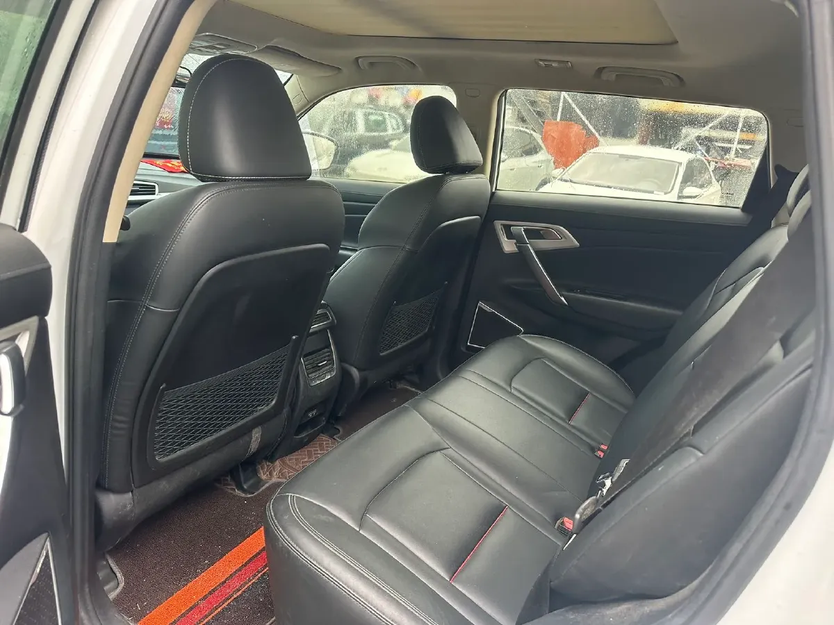 2020 Roewe i6 1.5T 169HP L4 7DCT,autocango,china used car exporter,china ev exporter,chinese used car exporter,chinese used ev exporter