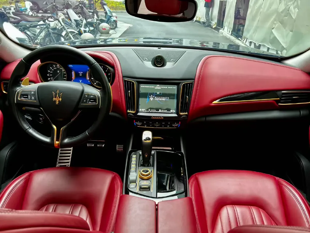 2020 Maserati Levante 3.0T 350HP V6 8AT,autocango,china used car exporter,china ev exporter,chinese used car exporter,chinese used ev exporter