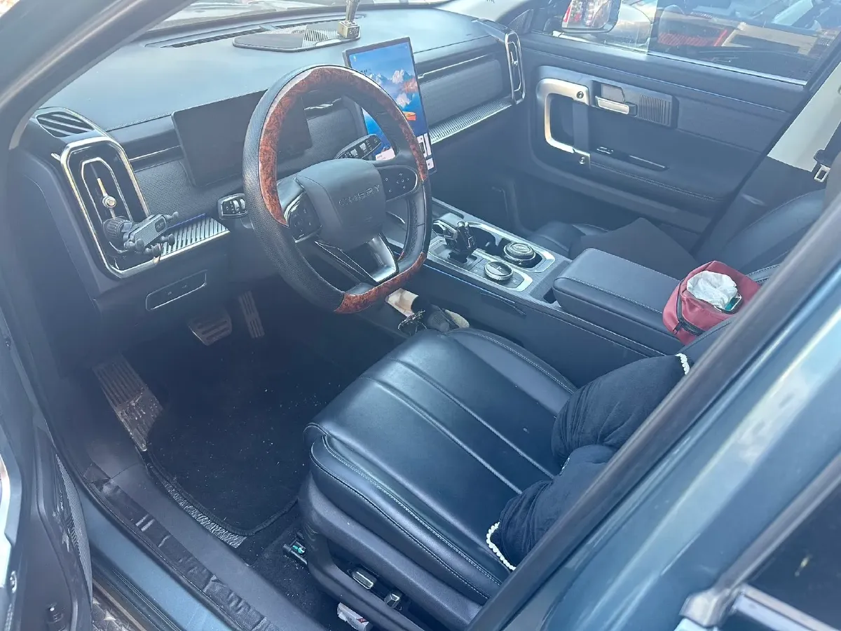 2025 Chery Exploration 06 1.6T 197HP L4 7DCT,autocango,china used car exporter,china ev exporter,chinese used car exporter,chinese used ev exporter