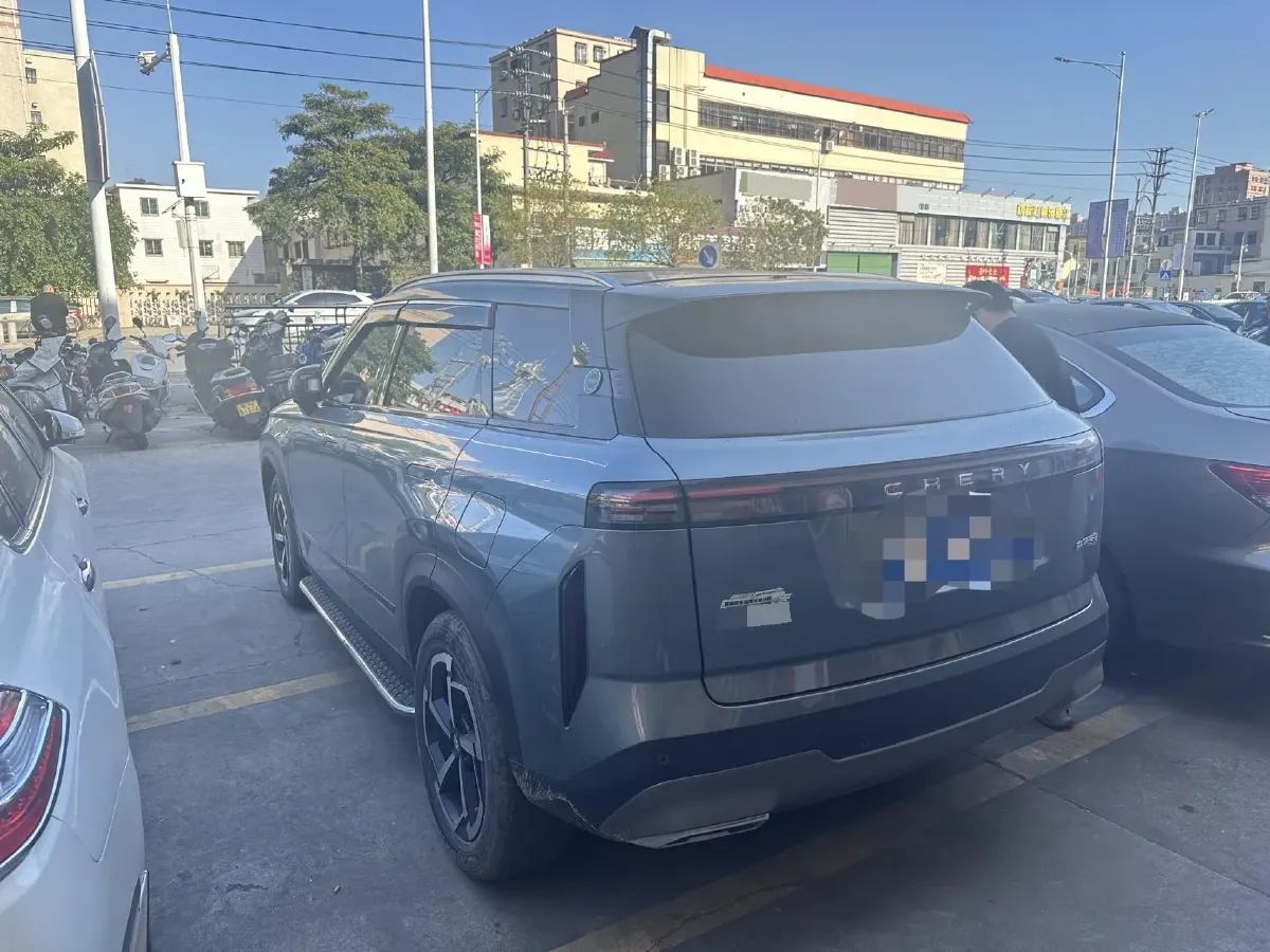 2025 Chery Exploration 06 1.6T 197HP L4 7DCT,autocango,china used car exporter,china ev exporter,chinese used car exporter,chinese used ev exporter