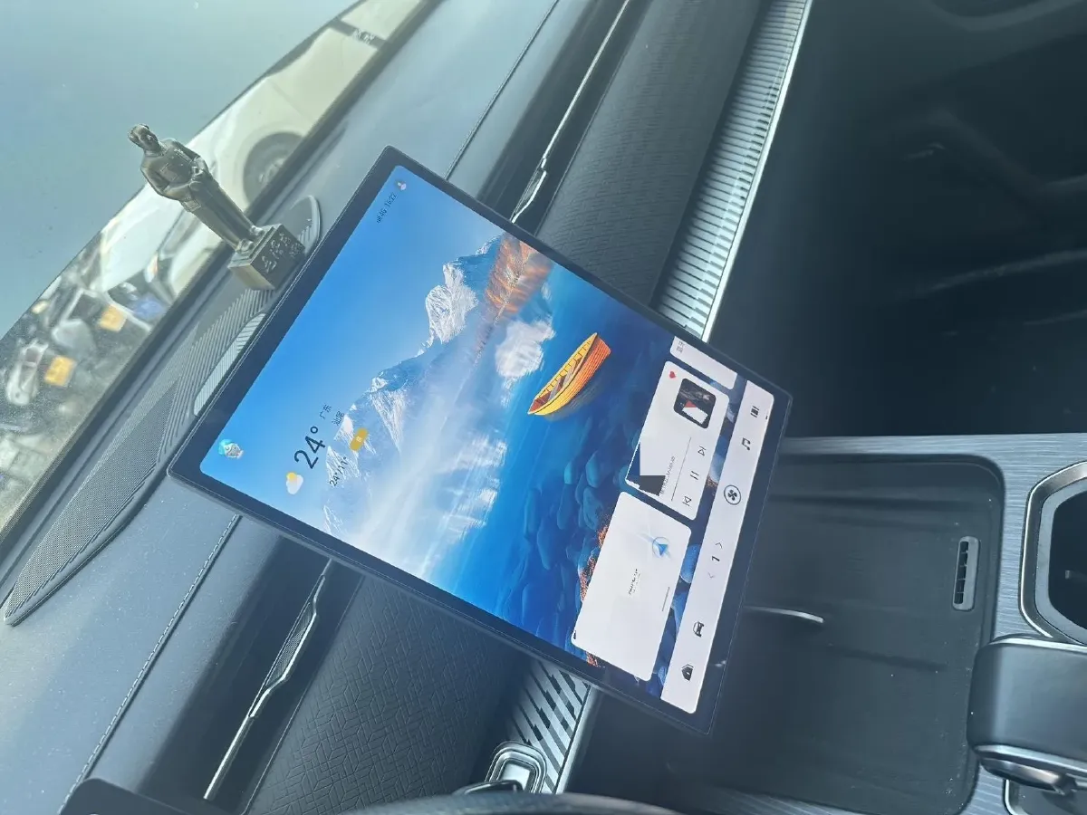 2025 Chery Exploration 06 1.6T 197HP L4 7DCT,autocango,china used car exporter,china ev exporter,chinese used car exporter,chinese used ev exporter