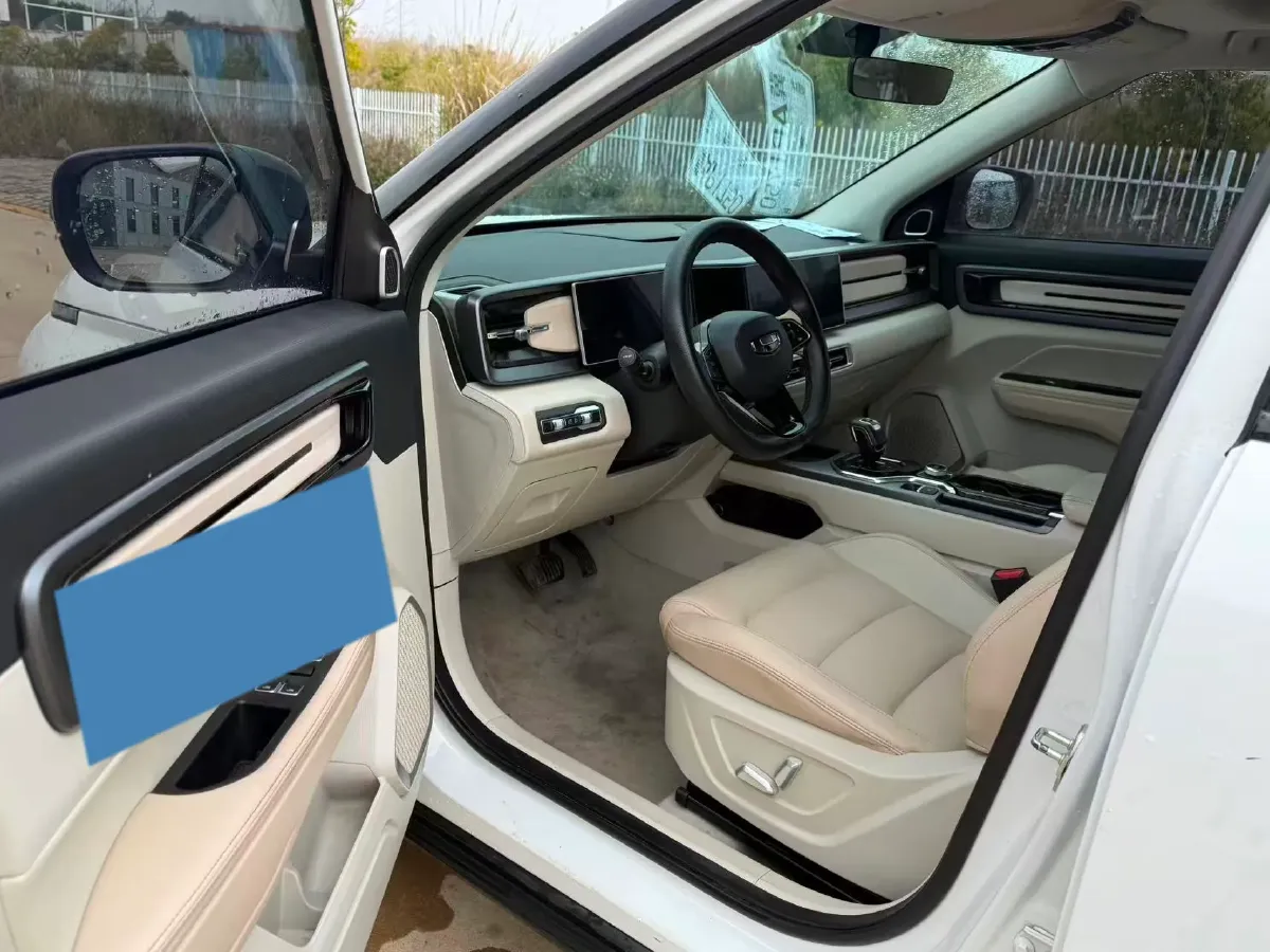 2023 Geely ICON 1.5T 181HP L4 7DCT,autocango,china used car exporter,china ev exporter,chinese used car exporter,chinese used ev exporter