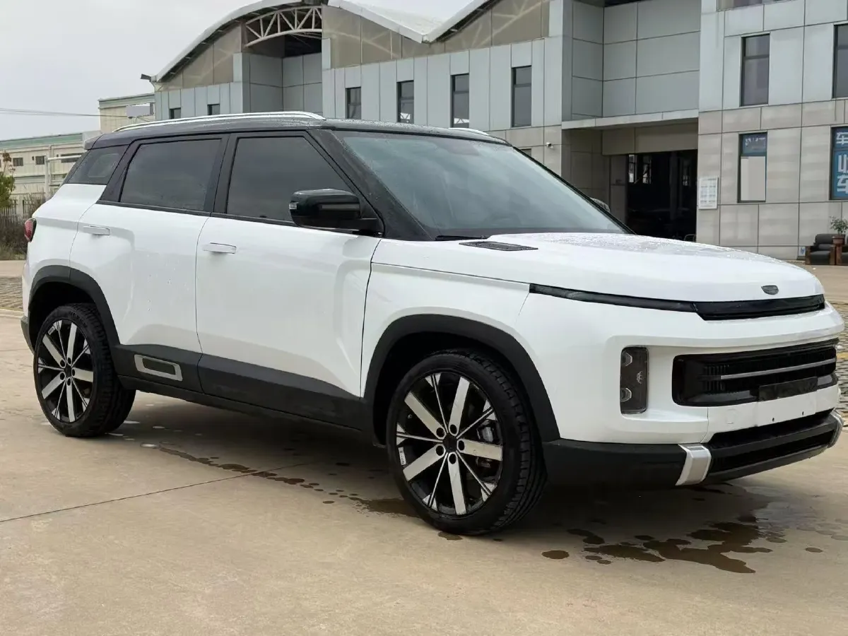 2023 Geely ICON 1.5T 181HP L4 7DCT,autocango,china used car exporter,china ev exporter,chinese used car exporter,chinese used ev exporter