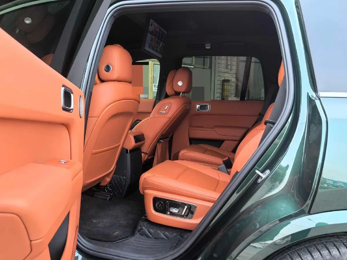 2024 Ford Bronco 2.3T 275HP L4 10AT,autocango,china used car exporter,china ev exporter,chinese used car exporter,chinese used ev exporter