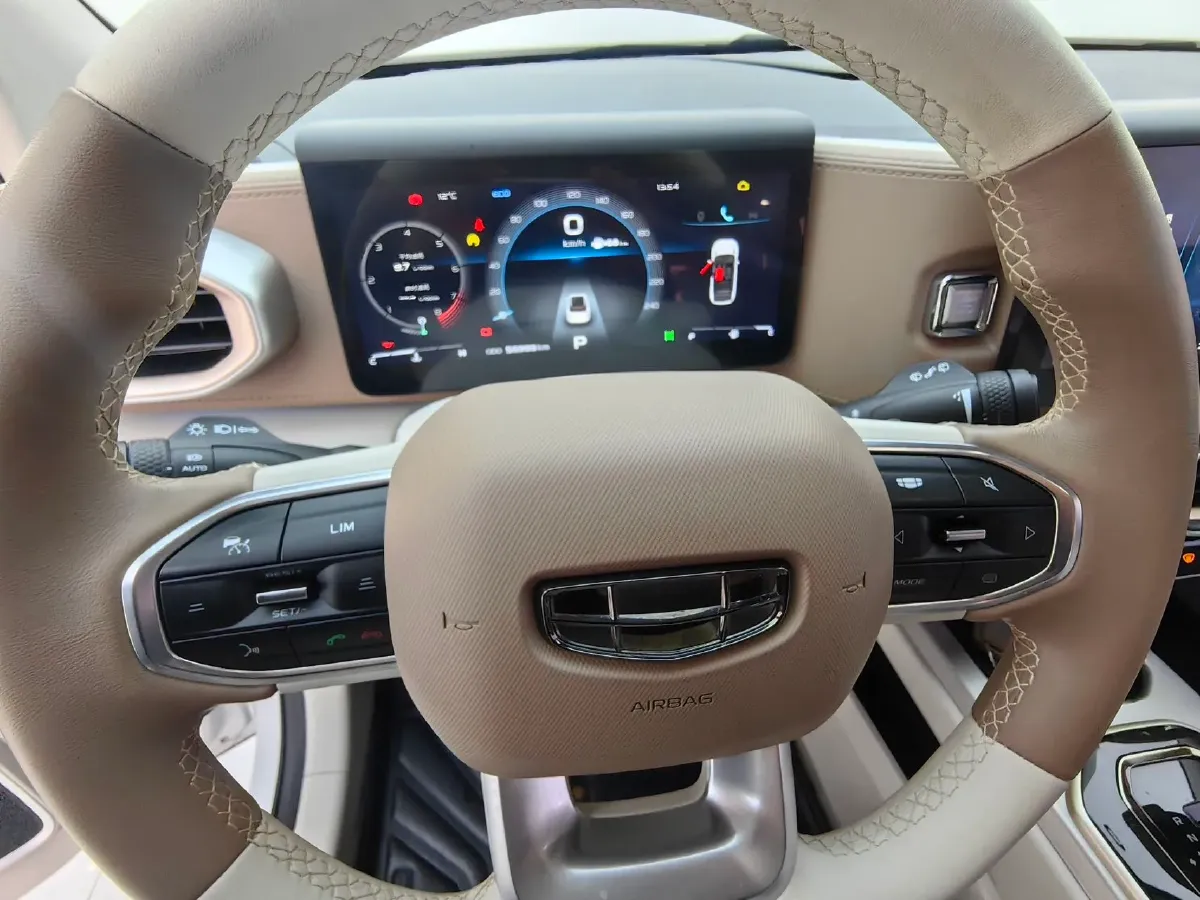 2020 Geely ICON 1.5T 177HP L3 7DCT,autocango,china used car exporter,china ev exporter,chinese used car exporter,chinese used ev exporter