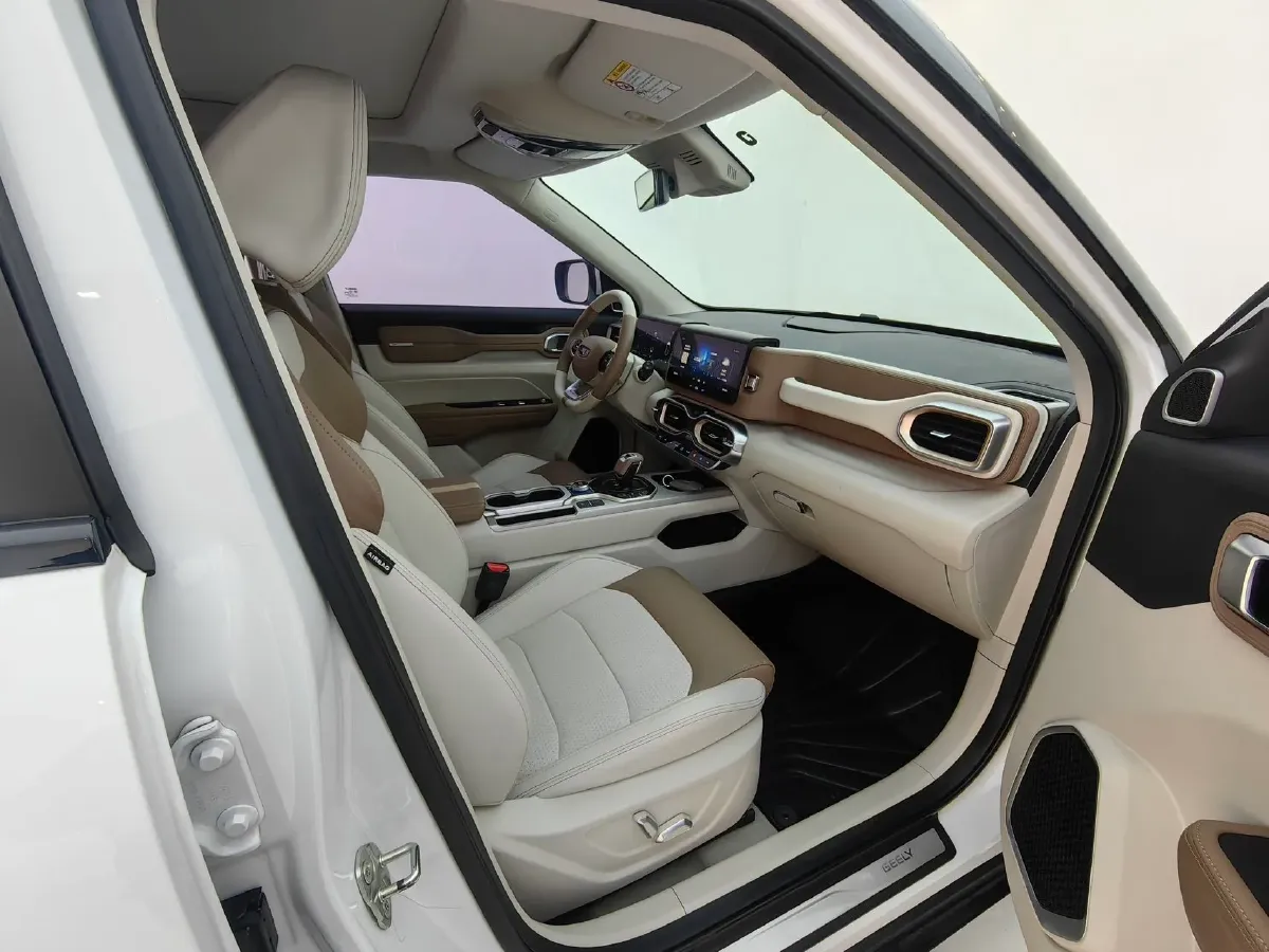 2020 Geely ICON 1.5T 177HP L3 7DCT,autocango,china used car exporter,china ev exporter,chinese used car exporter,chinese used ev exporter