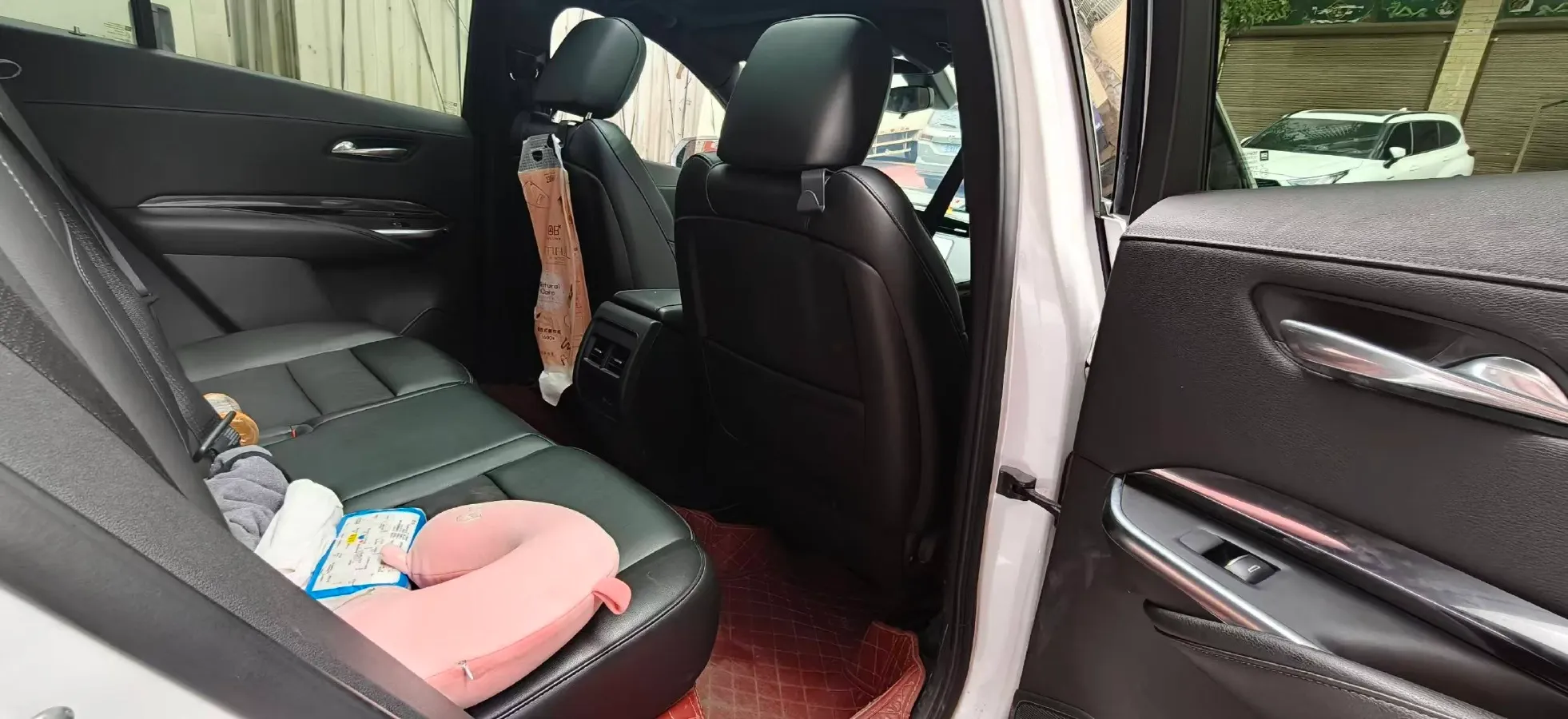 2021 Cadillac XT4 2.0T 237HP L4 9AT,autocango,china used car exporter,china ev exporter,chinese used car exporter,chinese used ev exporter