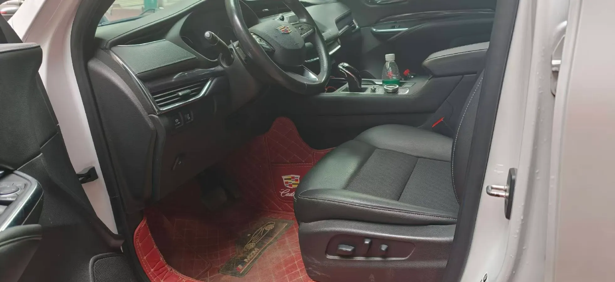 2021 Cadillac XT4 2.0T 237HP L4 9AT,autocango,china used car exporter,china ev exporter,chinese used car exporter,chinese used ev exporter