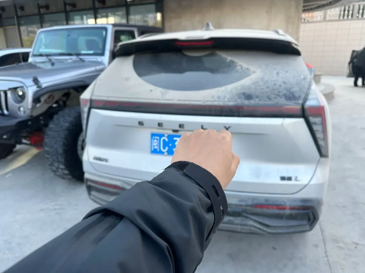 2023 Geely StarRay 1.5T 181HP L4 7DCT,autocango,china used car exporter,china ev exporter,chinese used car exporter,chinese used ev exporter