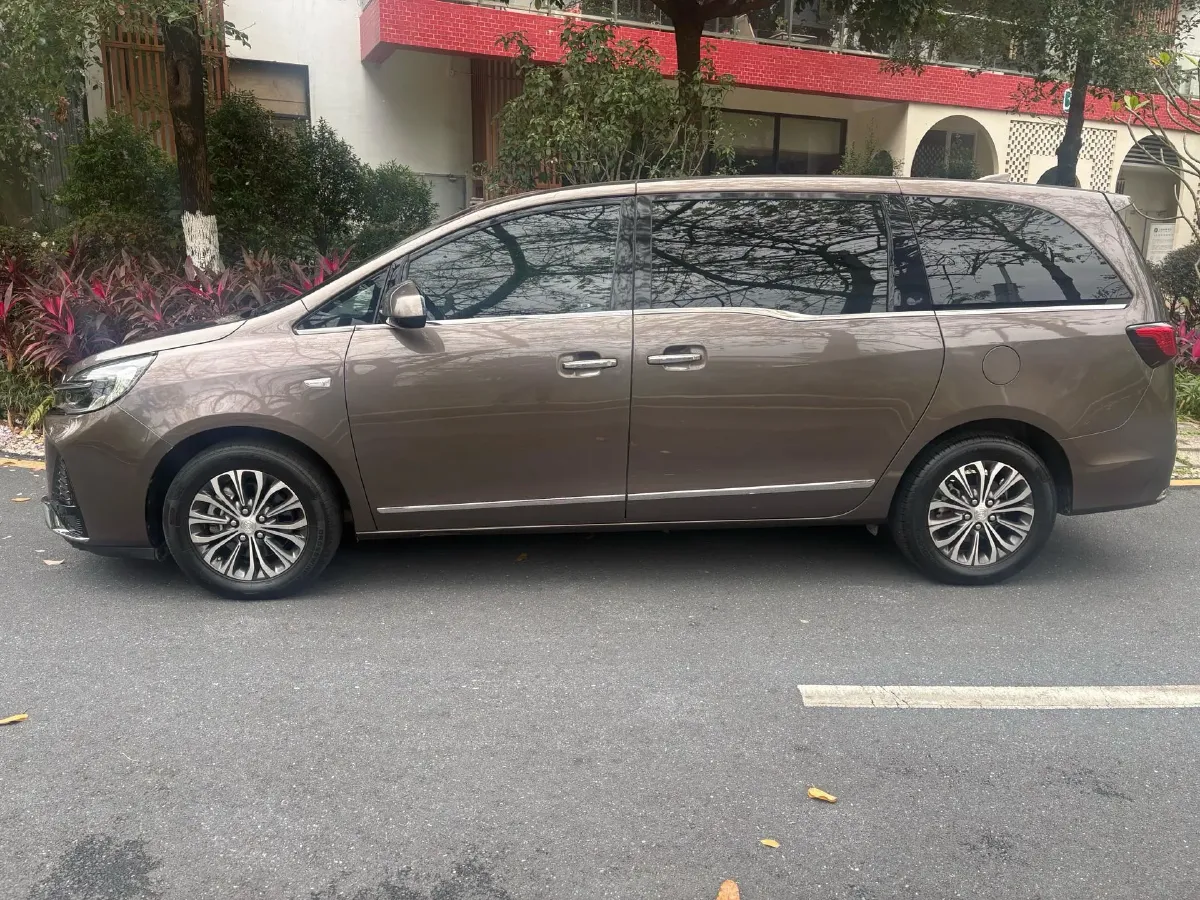 2021 Buick GL8 2.0T 237HP L4 9AT,autocango,china used car exporter,china ev exporter,chinese used car exporter,chinese used ev exporter