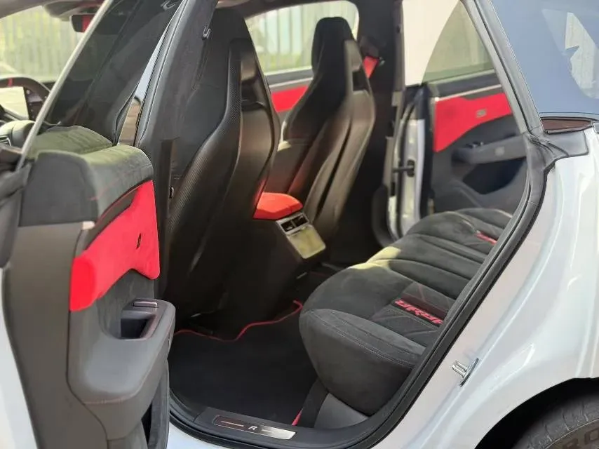 2023 Zeekr 001 FR BEV 100KWH,autocango,china used car exporter,china ev exporter,chinese used car exporter,chinese used ev exporter