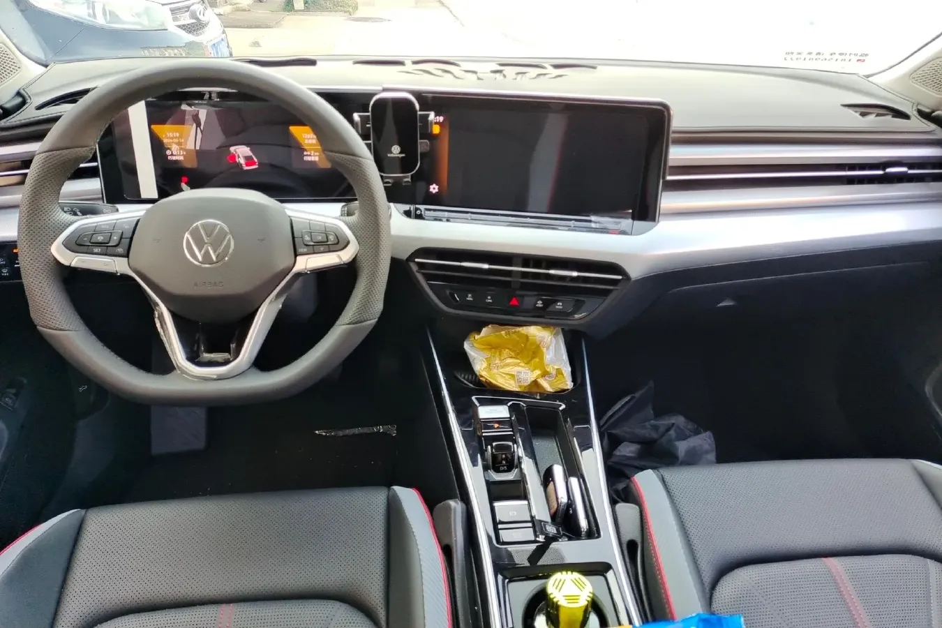 2025 Volkswagen Lamando 1.4T 150HP L4 7DCT,autocango,china used car exporter,china ev exporter,chinese used car exporter,chinese used ev exporter