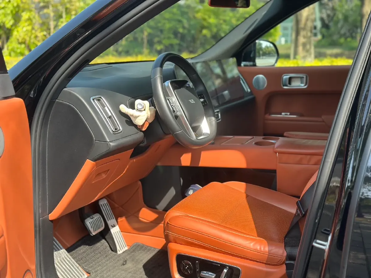 2023 Li L9 Range Extended 154HP REEV 42.6KWH,autocango,china used car exporter,china ev exporter,chinese used car exporter,chinese used ev exporter