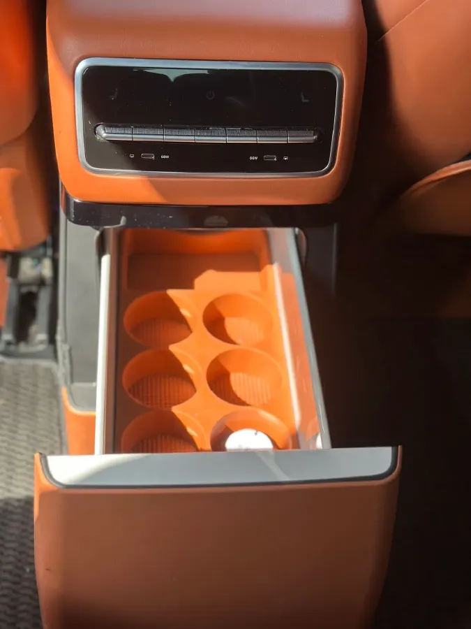 2023 Li L9 Range Extended 154HP REEV 42.6KWH,autocango,china used car exporter,china ev exporter,chinese used car exporter,chinese used ev exporter