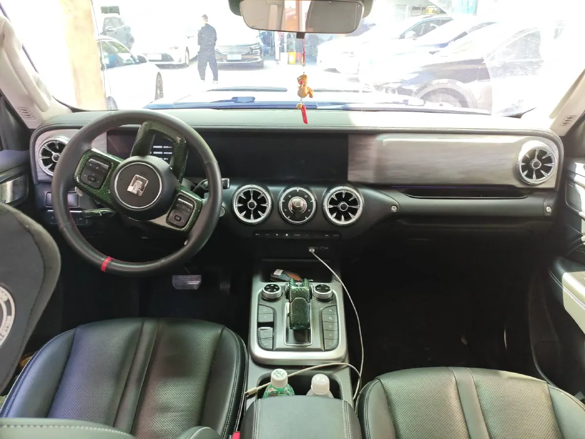 2023 Tank 300 2.0T 227HP L4 8AT,autocango,china used car exporter,china ev exporter,chinese used car exporter,chinese used ev exporter