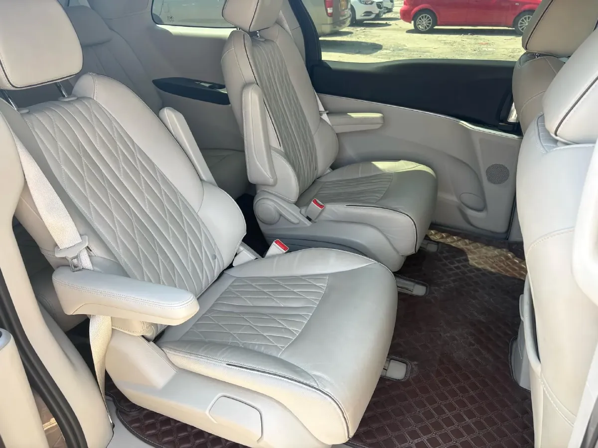 2023 Buick GL8 2.0T 237HP L4 9AT,autocango,china used car exporter,china ev exporter,chinese used car exporter,chinese used ev exporter