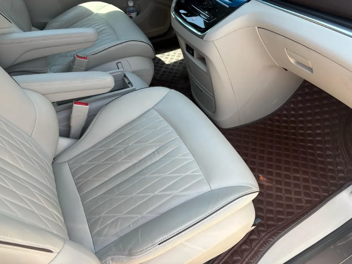 2023 Buick GL8 2.0T 237HP L4 9AT,autocango,china used car exporter,china ev exporter,chinese used car exporter,chinese used ev exporter