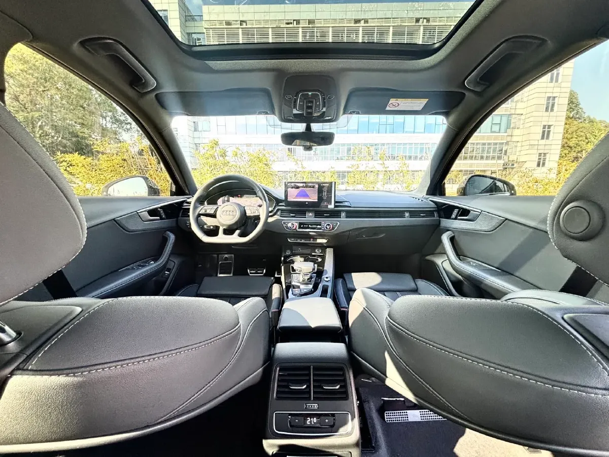 2023 Audi A4L 2.0T 190HP L4 7DCT,autocango,china used car exporter,china ev exporter,chinese used car exporter,chinese used ev exporter