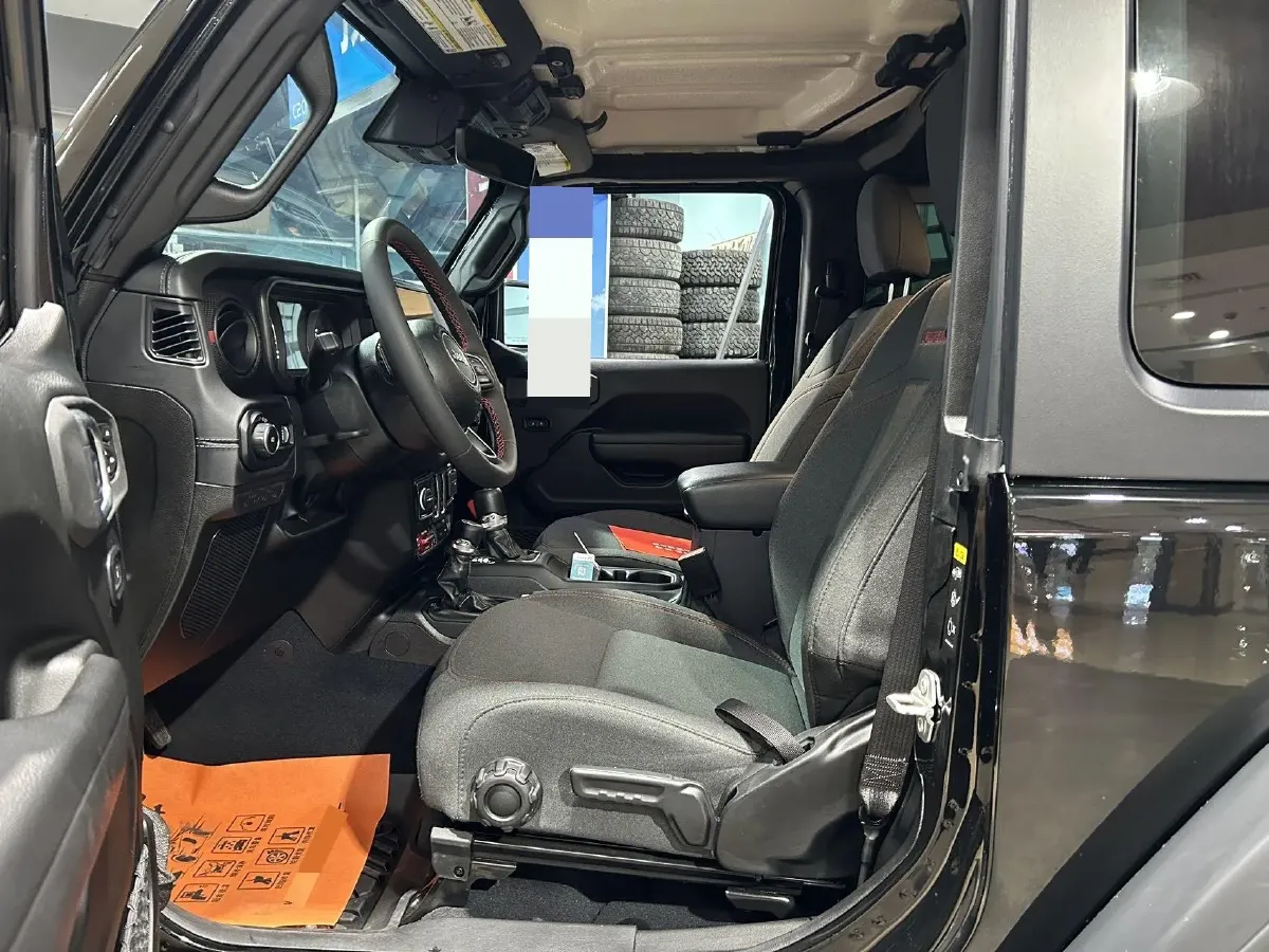 2024 Jeep Wrangler 2.0T 266HP L4 8AT,autocango,china used car exporter,china ev exporter,chinese used car exporter,chinese used ev exporter