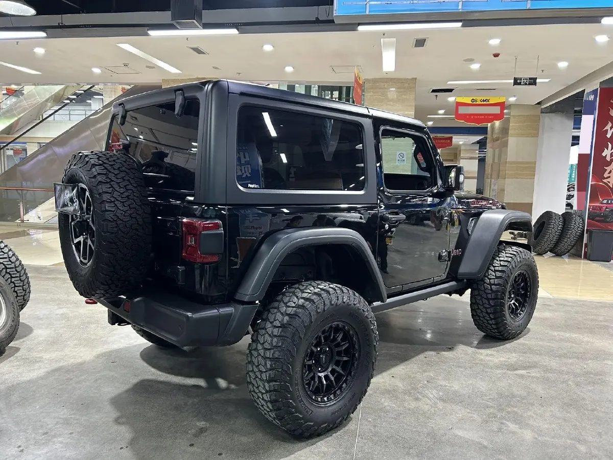 2024 Jeep Wrangler 2.0T 266HP L4 8AT,autocango,china used car exporter,china ev exporter,chinese used car exporter,chinese used ev exporter